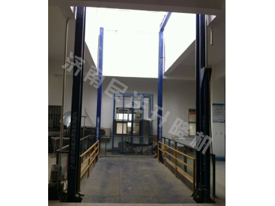 民洋汽車舉升機(jī)