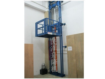單面導軌式升降機