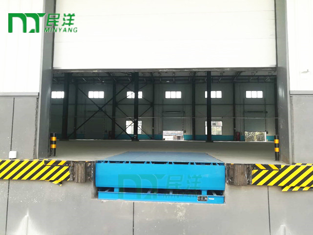 民洋固定式登車橋