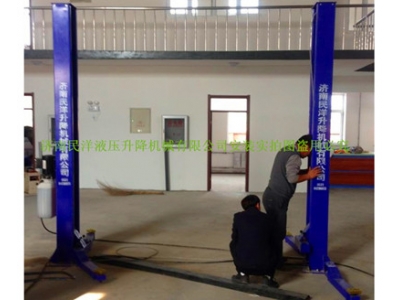 雙柱汽車舉升機(jī)