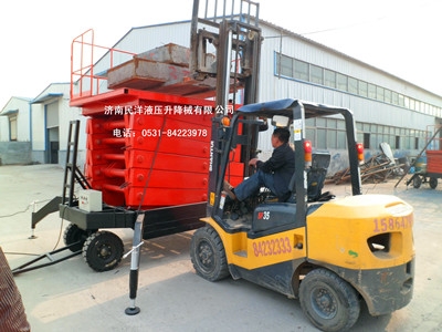 電動升降機(jī)